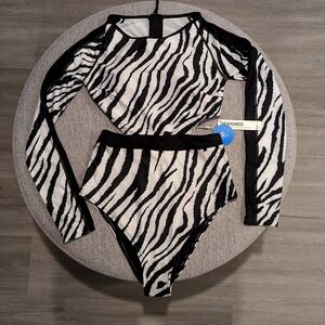Cupshe small zebra onepiece swimsuit